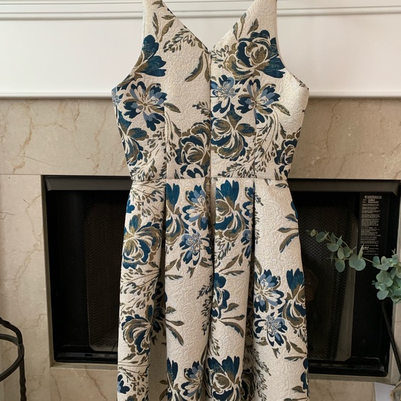 XScape size 4 short formal dress - Picture 1 of 7